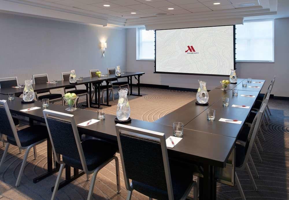 Chicago Marriott Suites O'Hare Rosemont Exteriör bild