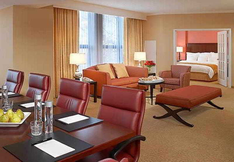 Chicago Marriott Suites O'Hare Rosemont Exteriör bild