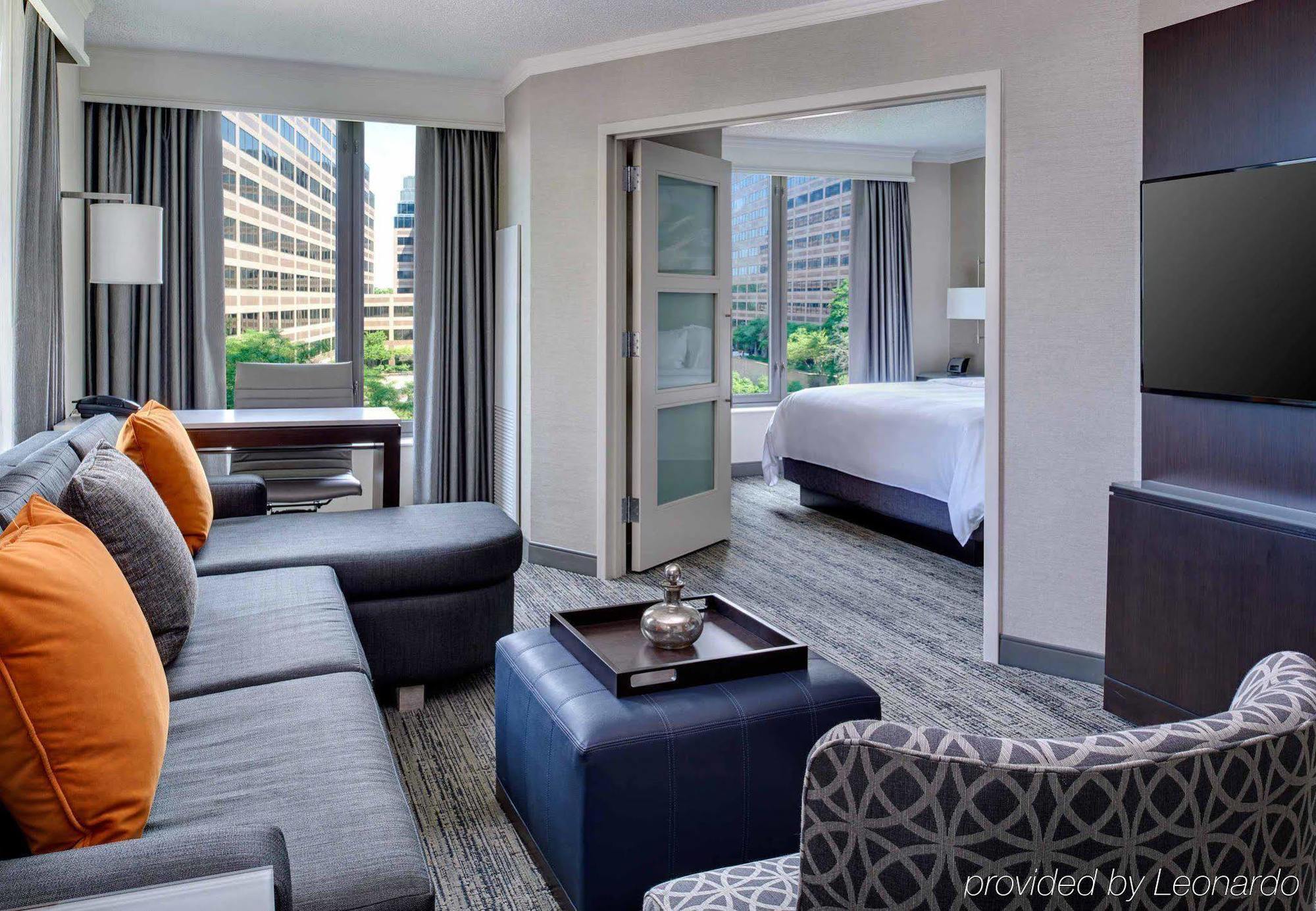 Chicago Marriott Suites O'Hare Rosemont Exteriör bild
