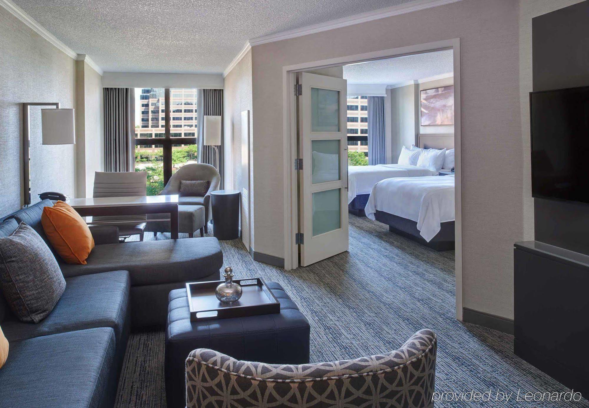 Chicago Marriott Suites O'Hare Rosemont Exteriör bild