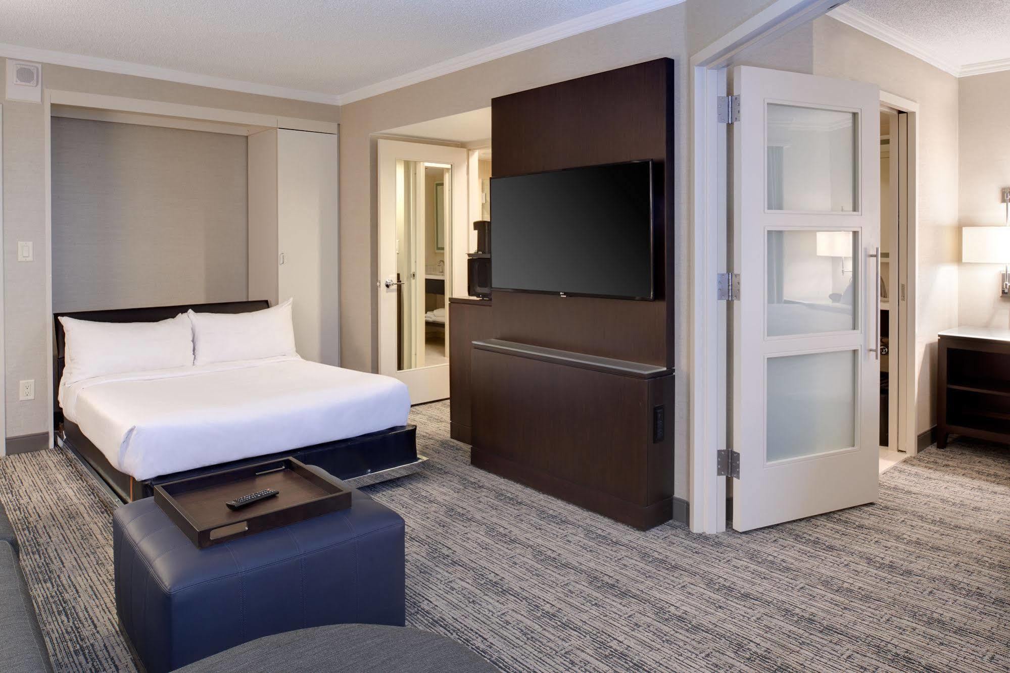 Chicago Marriott Suites O'Hare Rosemont Exteriör bild